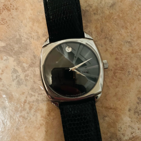 Men’s Movado Museum Automatic Cushion Watch - Picture 5 of 7